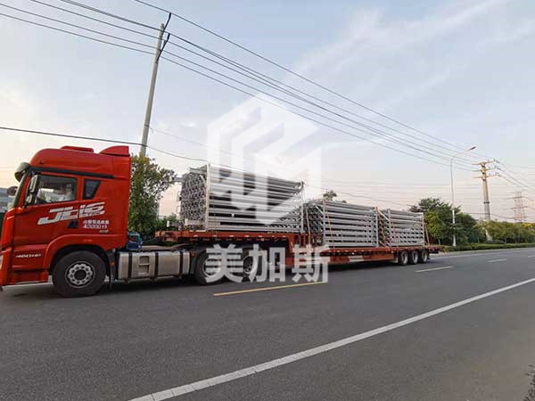 氣化器-氣體公司應(yīng)急擴(kuò)容-1500方氣化器3臺.jpg